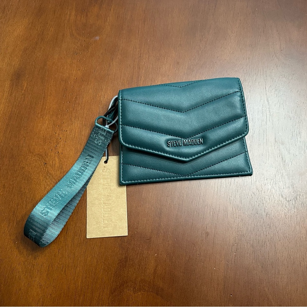 Steve Madden Emerald Quilted Wristlet